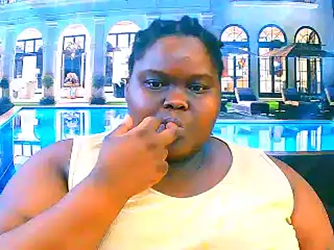 Snapshot of EbonyHotBuns chatting on February 2026 09:33:01 PM EbonyHotBuns online show from February 2026 09:33:01 PM