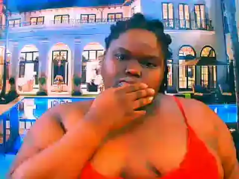Snapshot of EbonyHotBuns chatting on May 2026 05:47:02 AM EbonyHotBuns online show from May 2026 05:47:02 AM