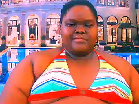Snapshot of EbonyHotBuns chatting on June 2026 06:23:01 AM EbonyHotBuns online show from June 2026 06:23:01 AM