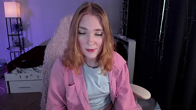 ReddHotPipper online show from October 2025 02:58:02 AM