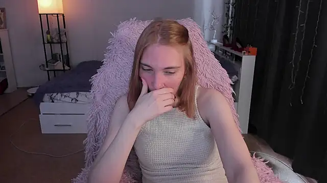 ReddHotPipper online show from April 2026 03:50:02 AM