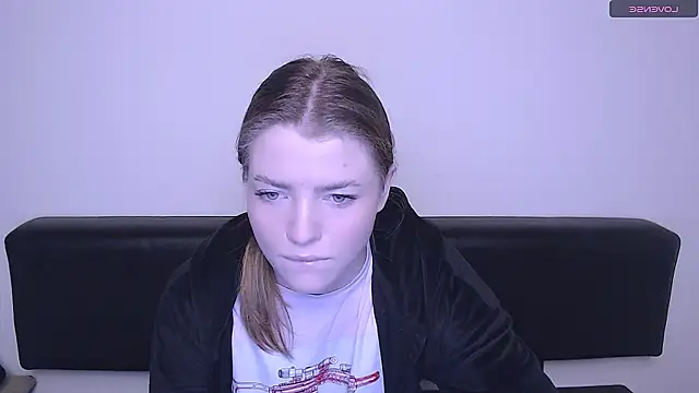 Snapshot of MissOliviaa_ chatting on December 2024 08:20:01 AM MissOliviaa  online show from December 2024 08:20:01 AM