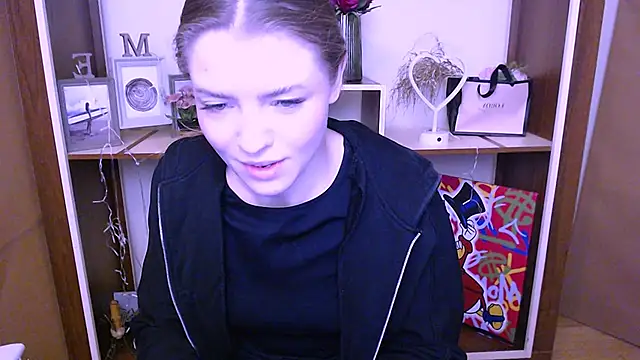 Snapshot of MissOliviaa_ chatting on December 2024 10:55:02 AM MissOliviaa  online show from December 2024 10:55:02 AM