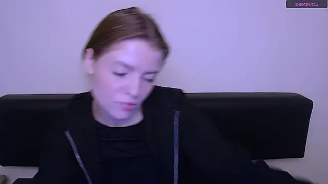 Snapshot of MissOliviaa_ chatting on December 2024 11:06:01 AM MissOliviaa  online show from December 2024 11:06:01 AM