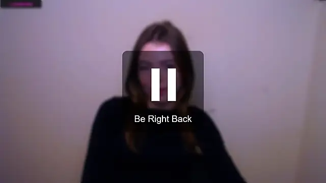 Snapshot of MissOliviaa_ chatting on February 2025 07:48:01 AM MissOliviaa  online show from February 2025 07:48:01 AM