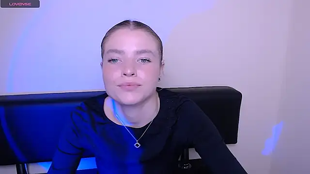 Snapshot of MissOliviaa_ chatting on October 2025 01:58:01 PM MissOliviaa  online show from October 2025 01:58:01 PM