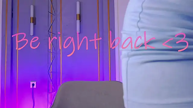 Snapshot of Smiley_Mia chatting on January 2025 08:11:02 AM Smiley Mia online show from January 2025 08:11:02 AM