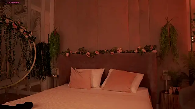 Snapshot of Smiley_Mia chatting on September 2025 05:06:02 AM Smiley Mia online show from September 2025 05:06:02 AM