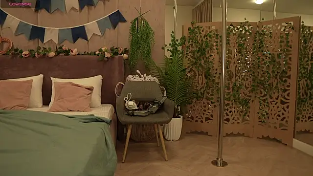 Snapshot of Smiley_Mia chatting on October 2025 05:14:01 AM Smiley Mia online show from October 2025 05:14:01 AM