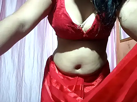Snapshot of poojaxxx65 chatting on January 2025 05:44:02 PM poojaxxx65 online show from January 2025 05:44:02 PM