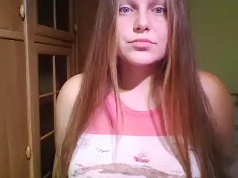 Evasapples online show from December 2024 09:15:02 PM