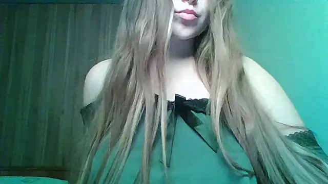 Evasapples online show from January 2026 10:15:02 PM