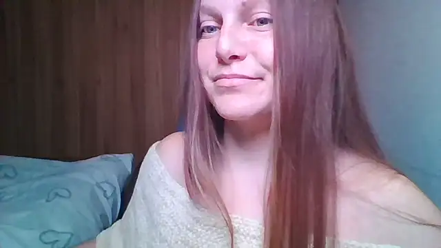 Snapshot of Evasapples chatting on May 2026 07:32:02 PM Evasapples online show from May 2026 07:32:02 PM