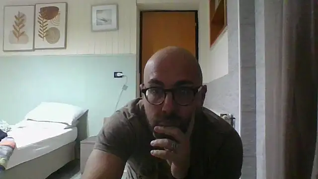Snapshot of darione_90 chatting on February 2025 04:55:01 PM darione 90 online show from February 2025 04:55:01 PM