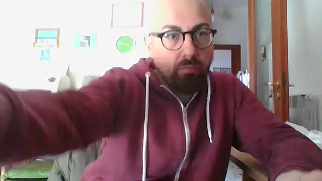 Snapshot of darione_90 chatting on December 2025 11:28:02 AM darione 90 online show from December 2025 11:28:02 AM