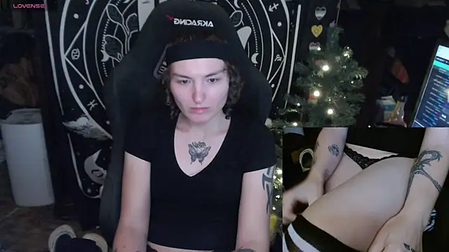 BrandiWRLD 999 online show from January 2025 02:18:02 AM