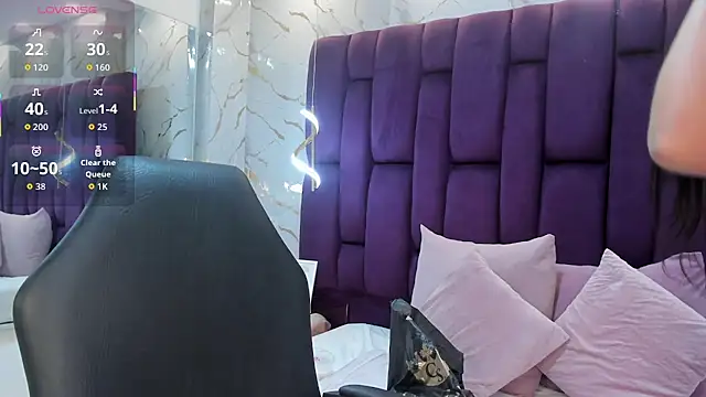 emma carterr1 online show from April 2026 05:18:01 PM