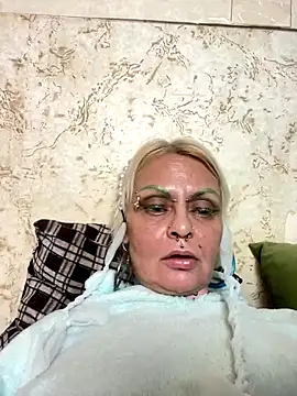 Gardener of Illusions online show from November 2025 12:22:02 AM