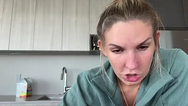 Graciemae baexx online show from September 2025 04:40:02 PM