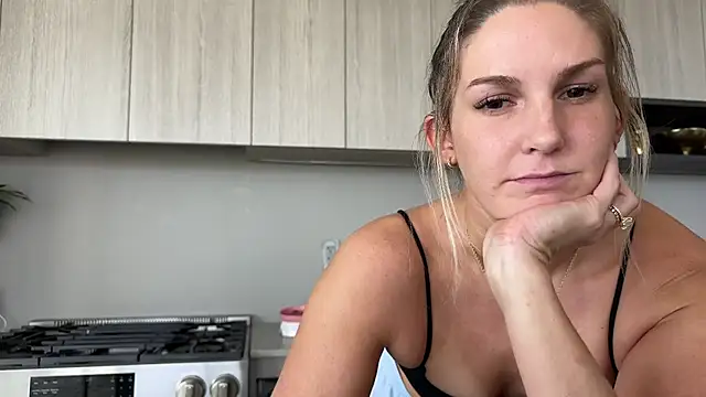 Graciemae baexx online show from October 2025 04:38:02 PM