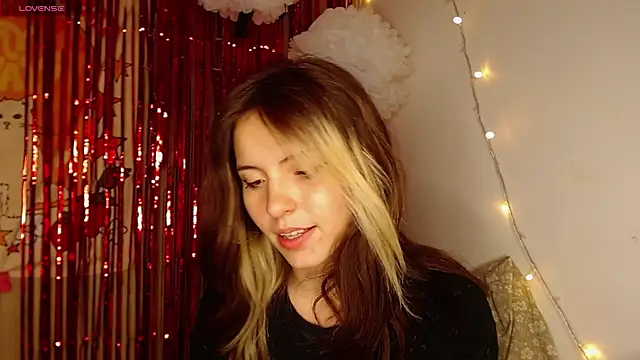 cherrybom969 online show from December 2024 03:26:01 AM