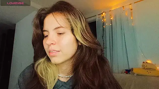 cherrybom969 online show from March 2025 05:33:02 AM