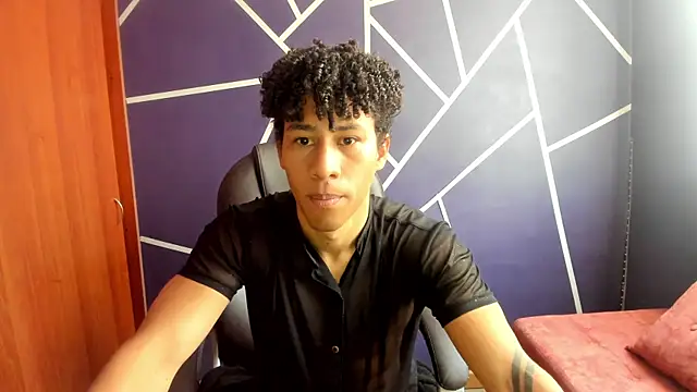 Pendragon1224 online show from January 2025 01:53:02 PM