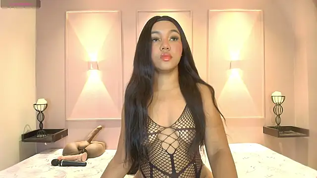 HAYLANISMITH online show from September 2025 12:05:02 PM