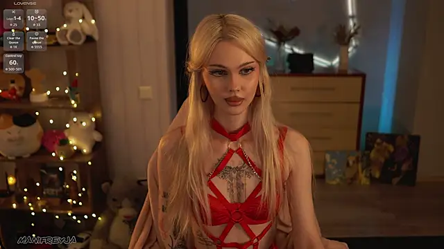 ManiFreyja online show from June 2026 08:52:02 PM