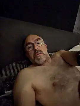 Snapshot of Crosss-23cm chatting on October 2025 07:25:02 PM Crosss-23cm online show from October 2025 07:25:02 PM