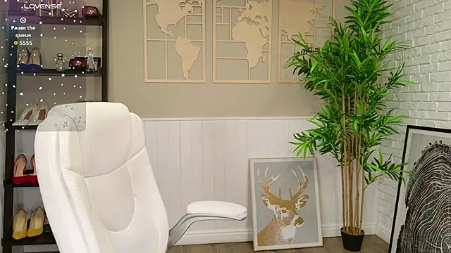 LadyLeea online show from October 2025 03:46:02 AM