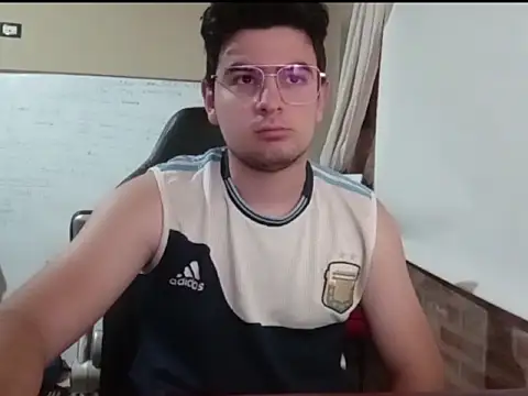 enzis3 online show from November 2025 09:24:02 PM