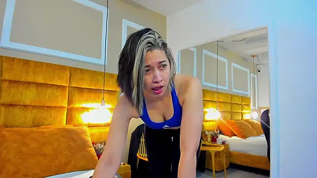 adarussell online show from December 2025 02:10:02 PM