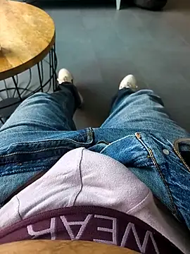 cricrimsBarcelona online show from December 2025 07:28:01 AM