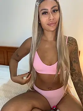 Snapshot of CoCo-Queen chatting on February 2026 03:29:02 AM CoCo-Queen online show from February 2026 03:29:02 AM