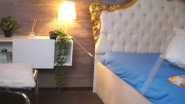 DeniseDevilles online show from March 2025 09:49:01 AM