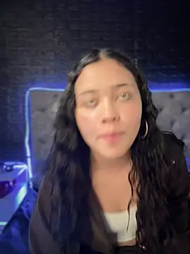 Paloma  LS online show from March 2025 07:35:01 PM