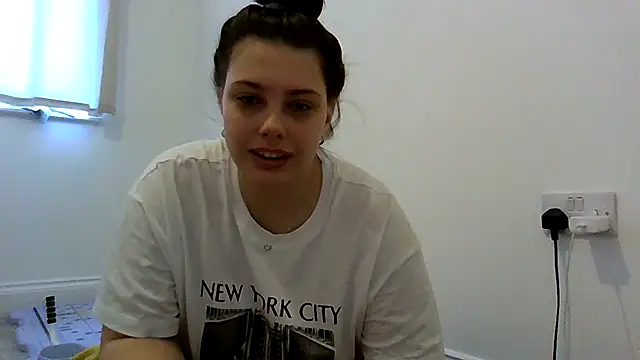 Krystal Tx online show from April 2026 07:28:01 AM