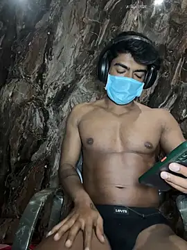 rony6663 online show from December 2025 06:37:02 PM