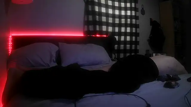 Snapshot of smokee_parT903 chatting on December 2024 07:17:02 PM smokee parT903 online show from December 2024 07:17:02 PM