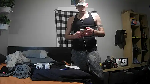 Snapshot of smokee_parT903 chatting on March 2025 03:11:01 AM smokee parT903 online show from March 2025 03:11:01 AM