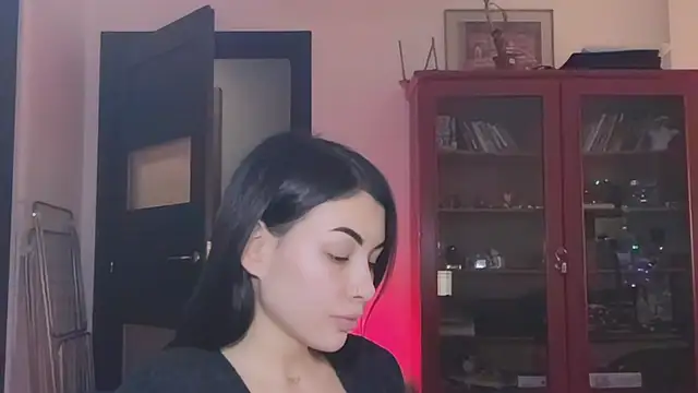 valorant girl online show from February 2025 09:02:01 PM