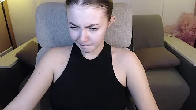 Ritaneer online show from March 2025 12:04:02 PM