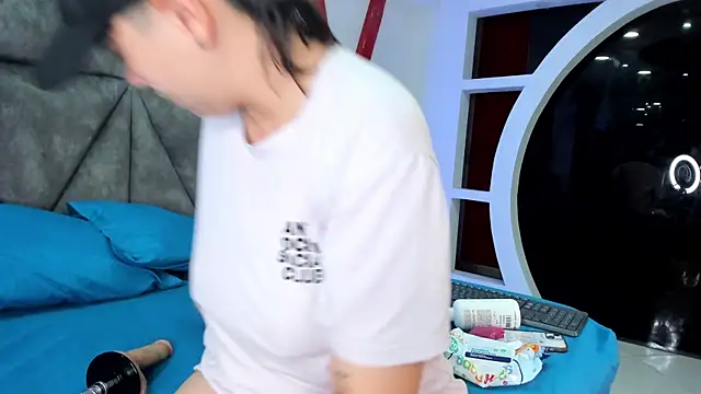 AbbySmiitth  online show from April 2026 10:46:02 PM