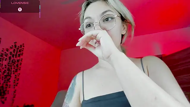 whoa-hoa-hoa-hoa-hoa online show from October 2025 06:26:02 PM