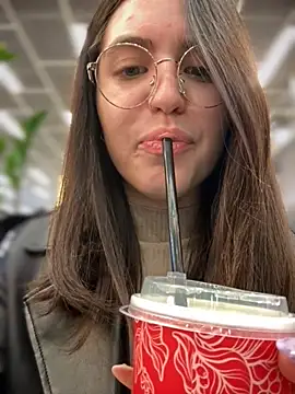 meow girl online show from October 2025 03:33:02 PM