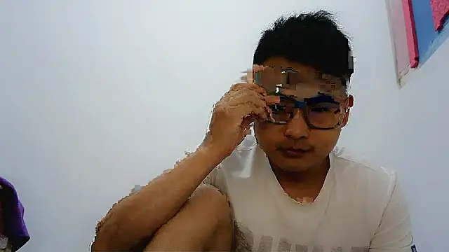 lixiaoshuai8 online show from March 2025 03:37:02 PM