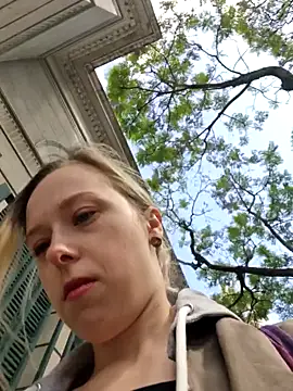 Public Katrisha online show from November 2025 01:10:02 PM