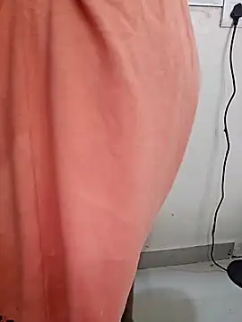 Snapshot of milf-kaira chatting on December 2024 05:04:02 AM milf-kaira online show from December 2024 05:04:02 AM