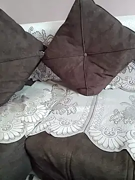 Snapshot of milf-kaira chatting on December 2024 05:43:01 AM milf-kaira online show from December 2024 05:43:01 AM